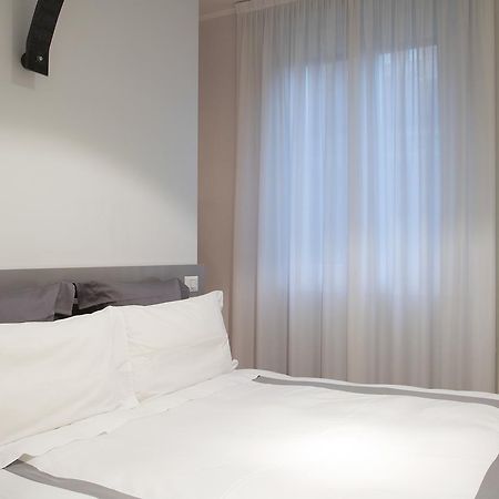 Milano Repubblica Suite Centro Buitenkant foto