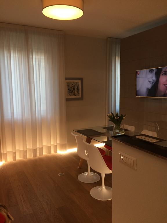 Milano Repubblica Suite Centro Buitenkant foto